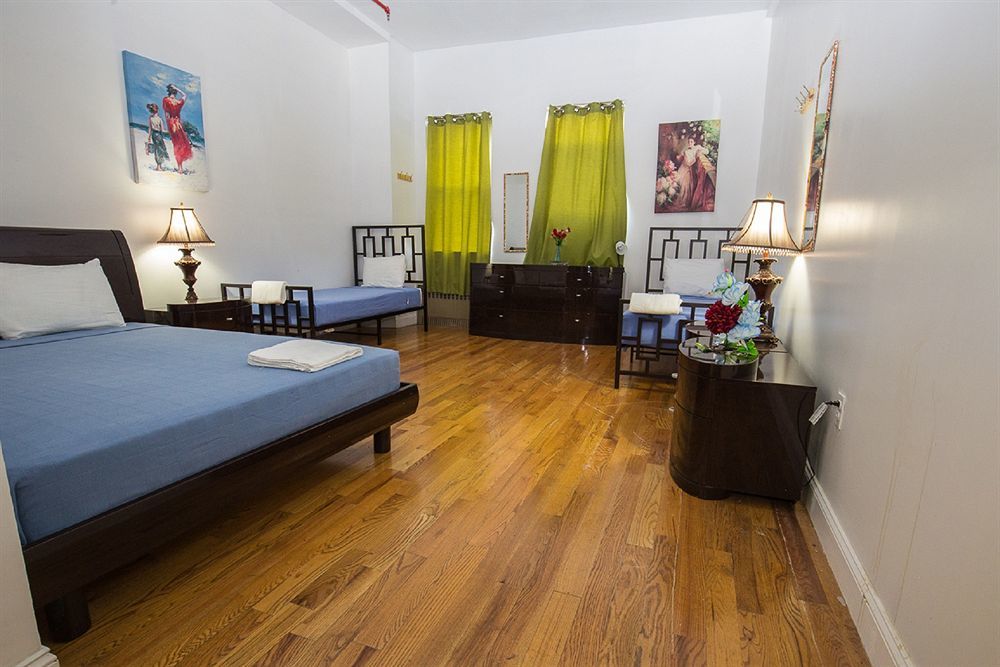 Ny Moore Hostel 3*